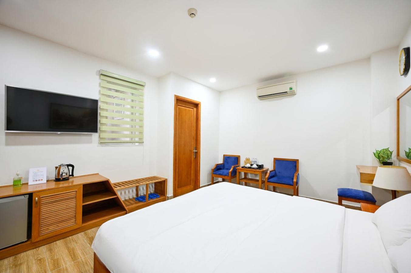 Vivian Airport Hotel Saigon Ho-Chi-Minh-Stadt Exterior foto